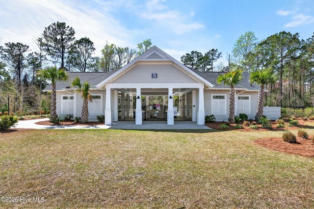 42 E Maritt Street, Hampstead, NC 28443