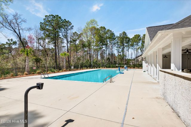 42 E Maritt Street, Hampstead, NC 28443