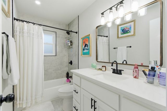 125 Villa Park Drive, Highland Village, TX 75077