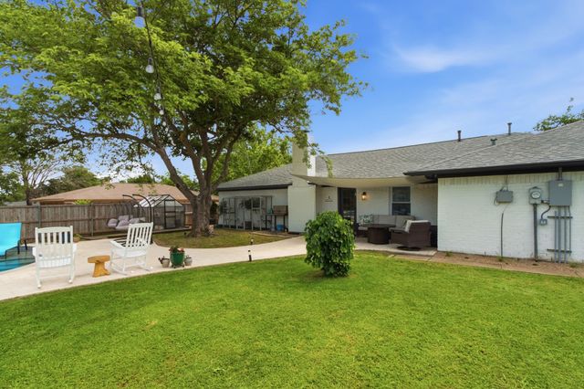 125 Villa Park Drive, Highland Village, TX 75077