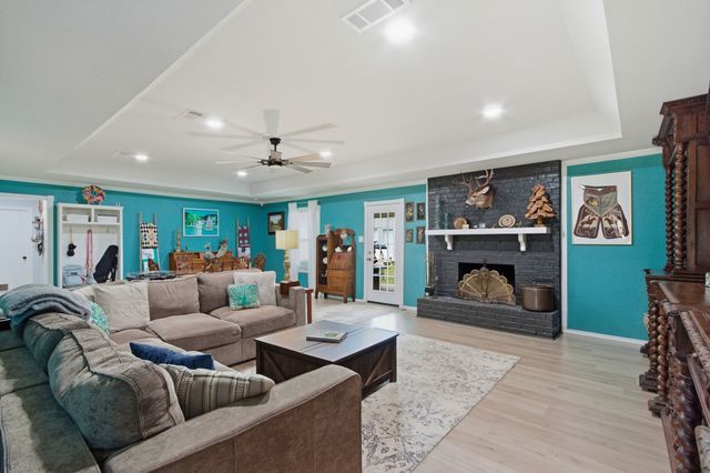 125 Villa Park Drive, Highland Village, TX 75077