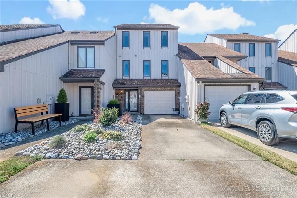 34 Sandie Point LN, Portsmouth, VA 23701