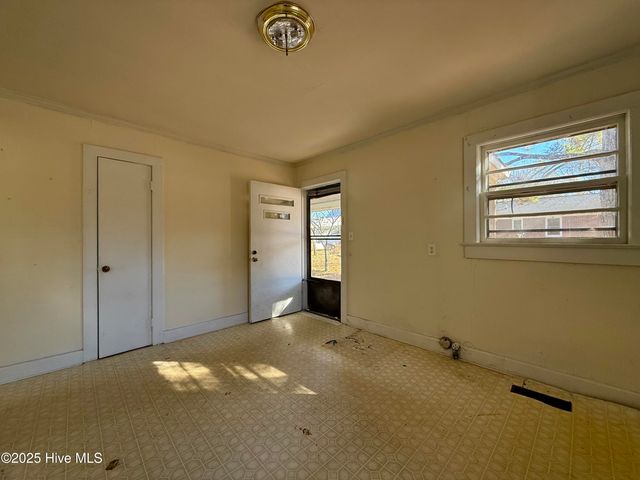 110 N Martin Luther King Jr Drive, Williamston, NC 27892