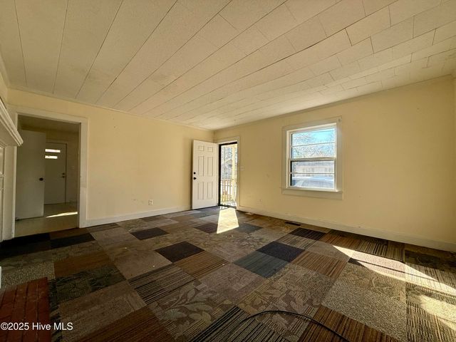 110 N Martin Luther King Jr Drive, Williamston, NC 27892