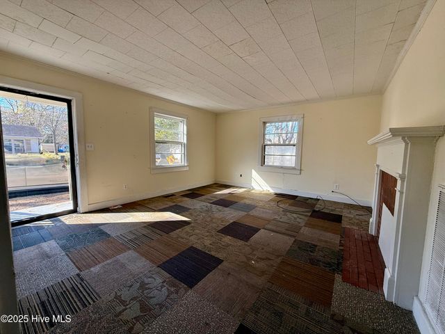 110 N Martin Luther King Jr Drive, Williamston, NC 27892