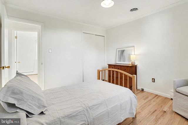 8 MIDLAND CT, Middletown, PA 17057