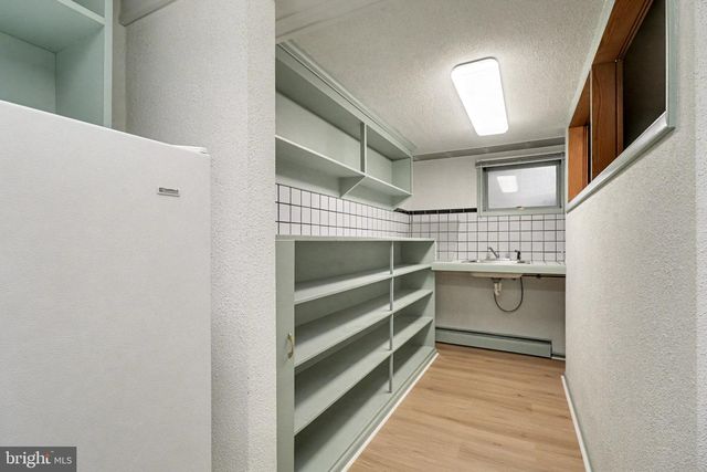 8 MIDLAND CT, Middletown, PA 17057