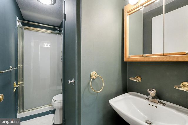 8 MIDLAND CT, Middletown, PA 17057