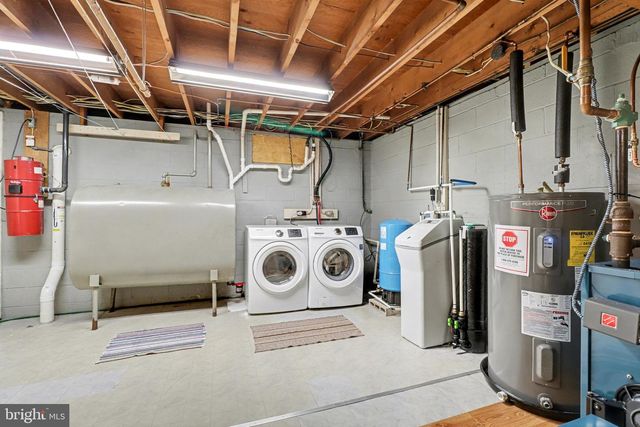 8 MIDLAND CT, Middletown, PA 17057