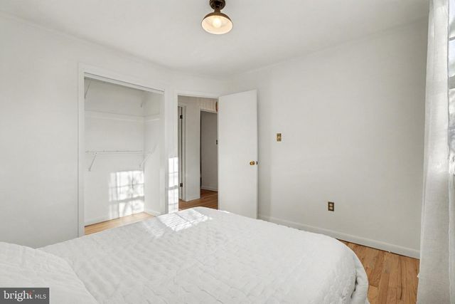 8 MIDLAND CT, Middletown, PA 17057