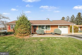 8 MIDLAND CT, Middletown, PA 17057