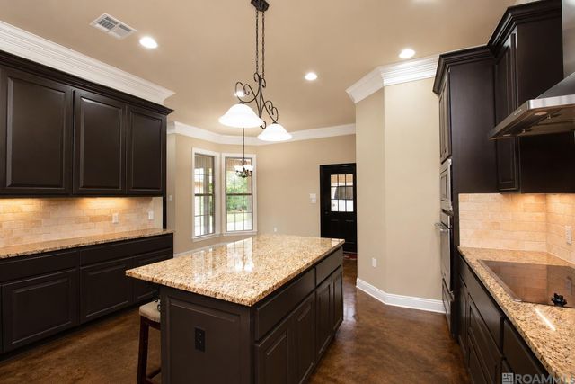 18137 Greenwell Springs Rd, Greenwell Springs, LA 70739