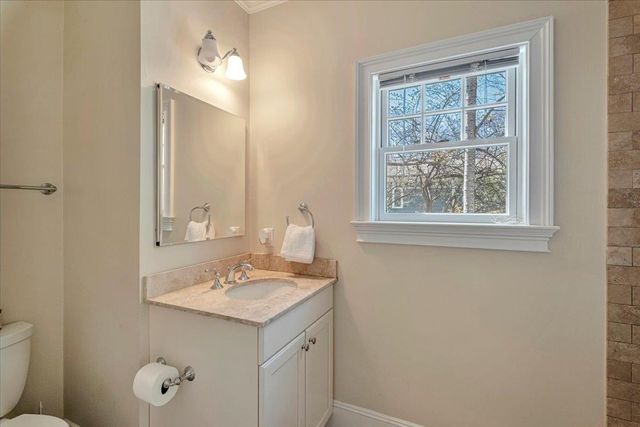 5 Fairway Drive, Mamaroneck, NY 10543