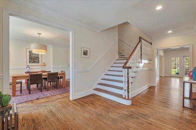 5 Fairway Drive, Mamaroneck, NY 10543
