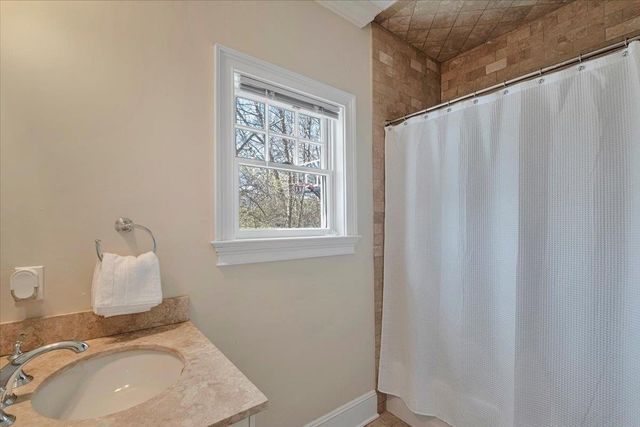 5 Fairway Drive, Mamaroneck, NY 10543