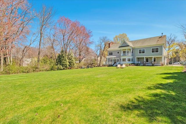 5 Fairway Drive, Mamaroneck, NY 10543