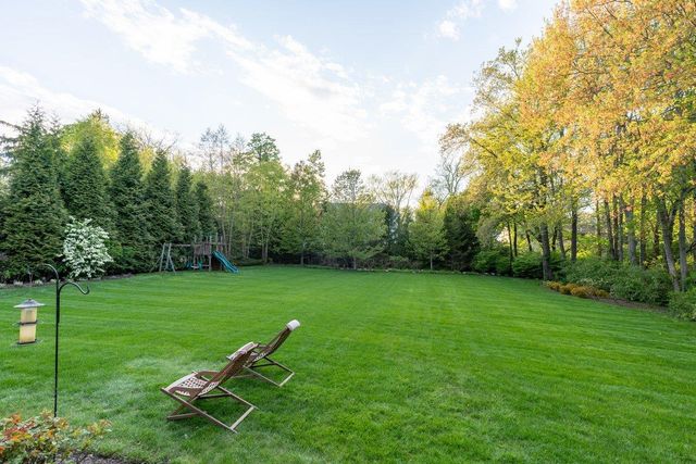 5 Fairway Drive, Mamaroneck, NY 10543
