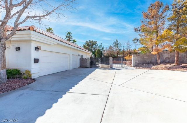 8887 Tierney Court, Las Vegas, NV 89149