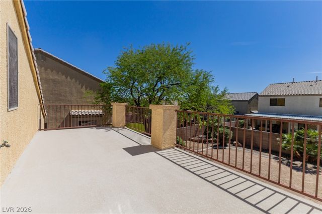 909 East Azure Avenue, North Las Vegas, NV 89081