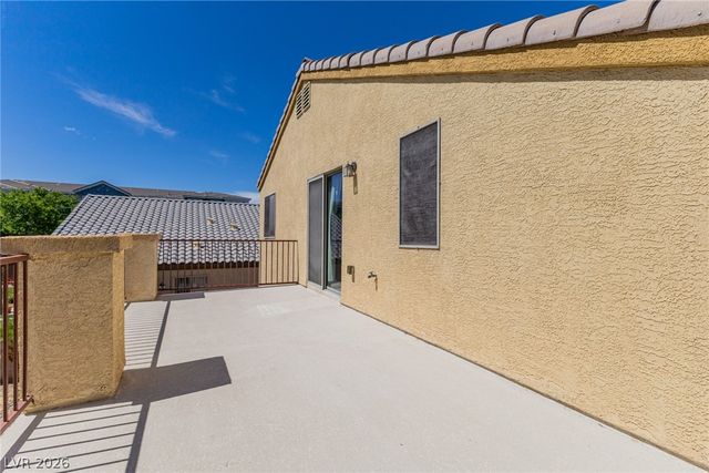 909 East Azure Avenue, North Las Vegas, NV 89081