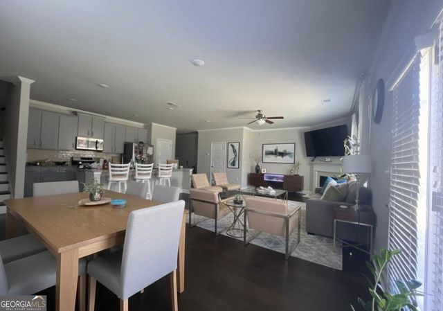 2220 Manor Pointe Drive, Cumming, GA 30041