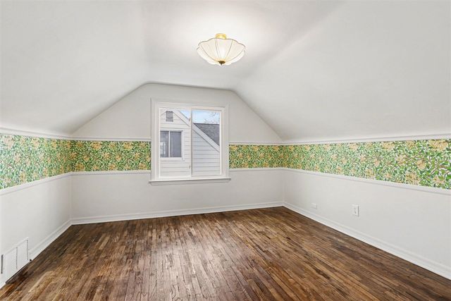 1209 Mohawk Lane, Saint Joseph, MI 49085