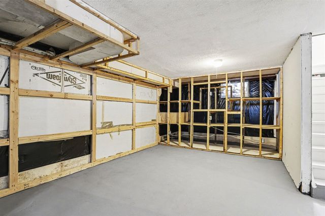 1209 Mohawk Lane, Saint Joseph, MI 49085