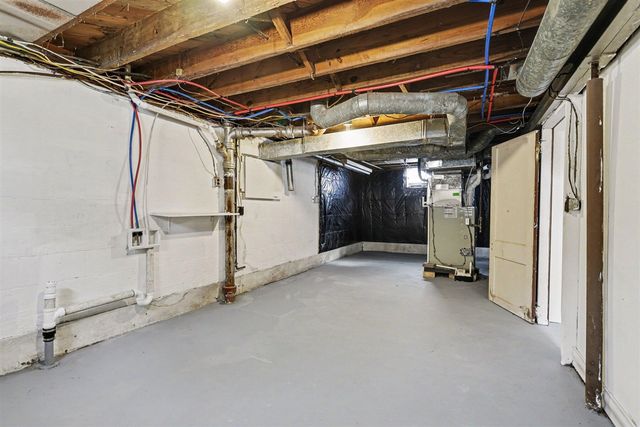 1209 Mohawk Lane, Saint Joseph, MI 49085