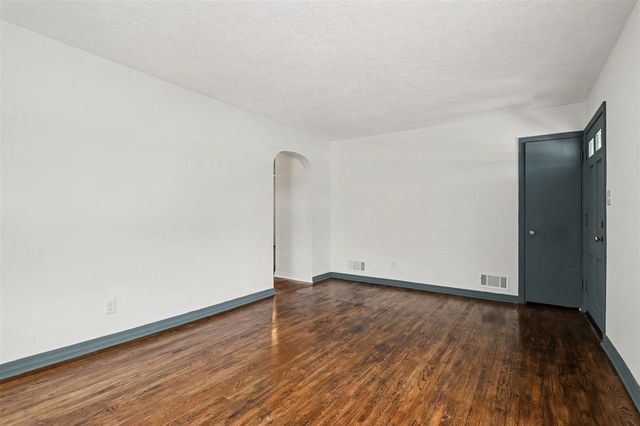 1209 Mohawk Lane, Saint Joseph, MI 49085