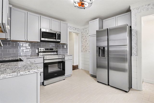 1209 Mohawk Lane, Saint Joseph, MI 49085