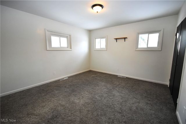 2930 Biscayne Avenue, Youngstown, OH 44505