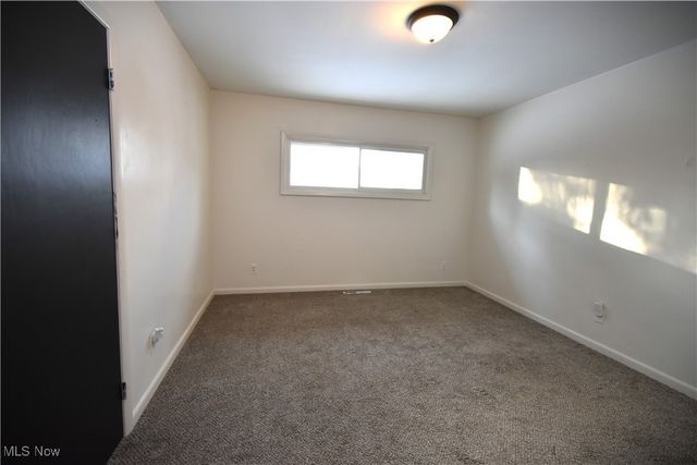 2930 Biscayne Avenue, Youngstown, OH 44505