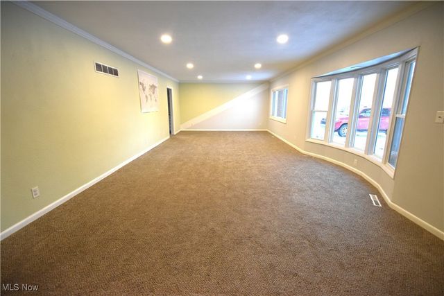 2930 Biscayne Avenue, Youngstown, OH 44505