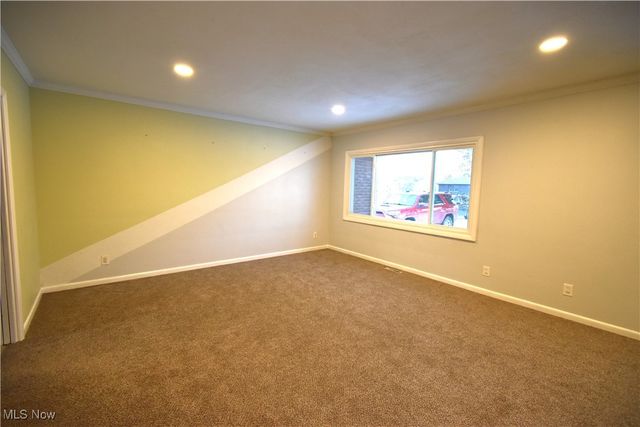 2930 Biscayne Avenue, Youngstown, OH 44505