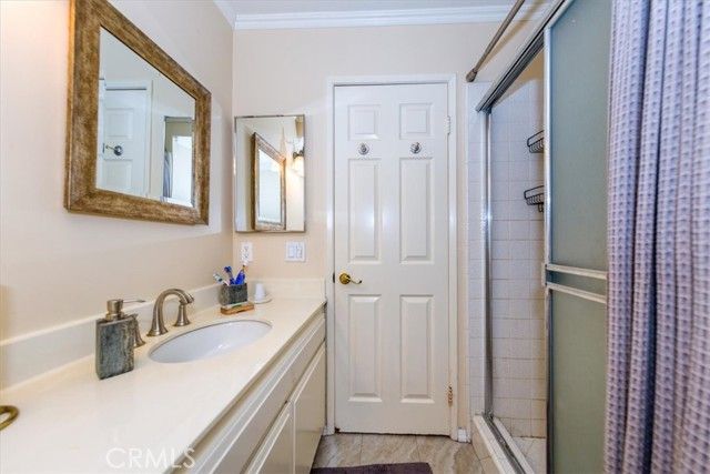 5339 Lindley Unit 207, Tarzana (los Angeles), CA 91356