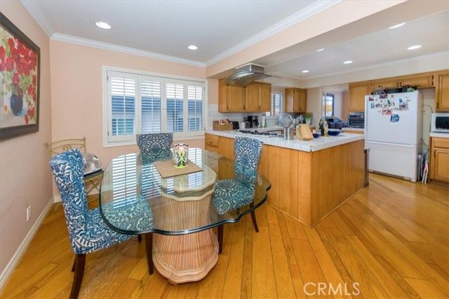 5339 Lindley Unit 207, Tarzana (los Angeles), CA 91356