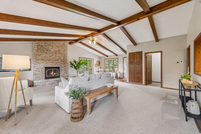 2345 Xylon Avenue N, Golden Valley, MN 55427