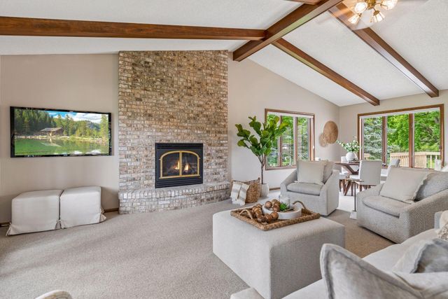 2345 Xylon Avenue N, Golden Valley, MN 55427