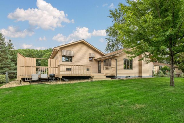 2345 Xylon Avenue N, Golden Valley, MN 55427