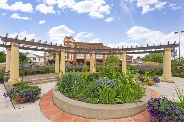 2345 Xylon Avenue N, Golden Valley, MN 55427