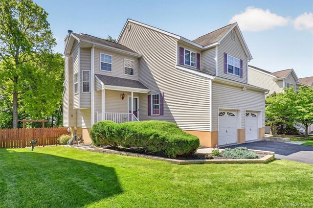 20 Alexander Drive, Washingtonville, NY 10992