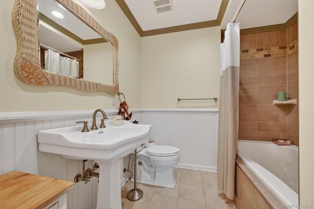 20 Alexander Drive, Washingtonville, NY 10992
