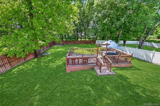 20 Alexander Drive, Washingtonville, NY 10992