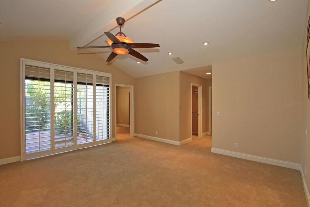 Image 12 of property listing at 180 Wild Horse Drive, Palm Desert, CA 92211