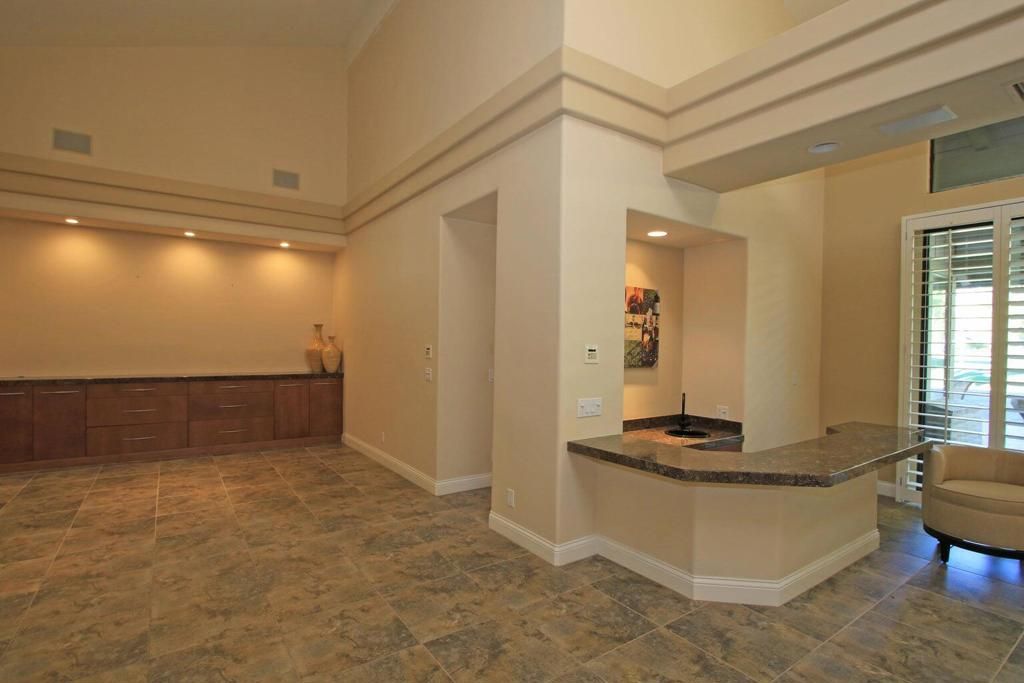 Image 9 of property listing at 180 Wild Horse Drive, Palm Desert, CA 92211