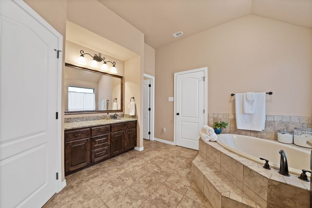116 Chloe Court, Boyd, TX 76023
