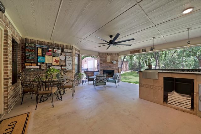 116 Chloe Court, Boyd, TX 76023