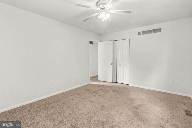 737 FOX CHASE CIR, Bear, DE 19701