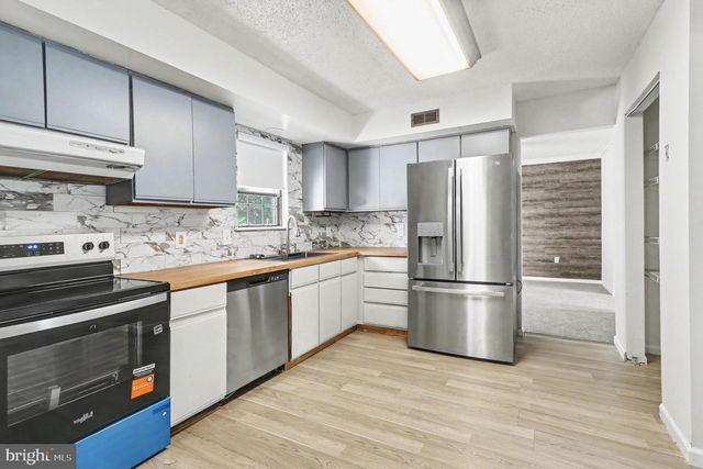 737 FOX CHASE CIR, Bear, DE 19701