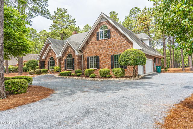 52 Mcmichael Drive, Pinehurst, NC 28374